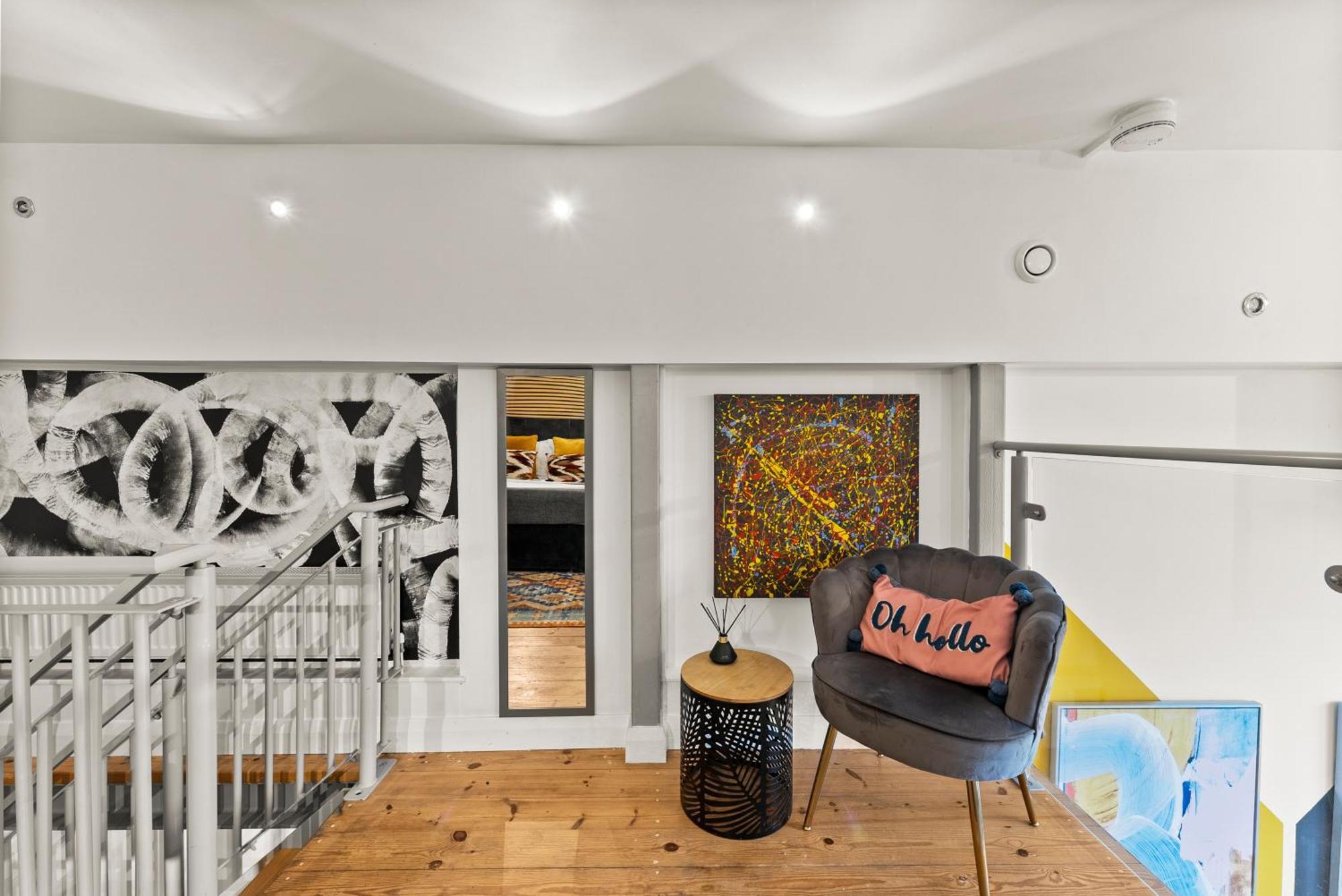 Apartment Artistique Duplex In Nottingham